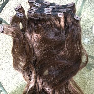 22” chocolate brown hair extensions